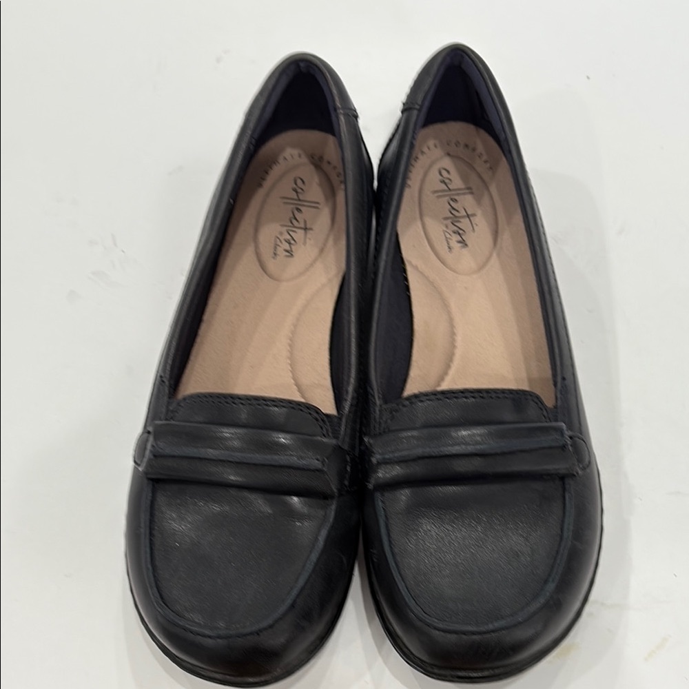 Black Leather Women's Loafers - Picture 4 of 5
